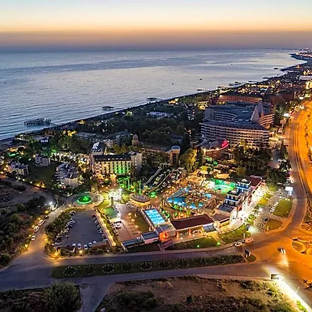 Club Aqua Plaza 4*