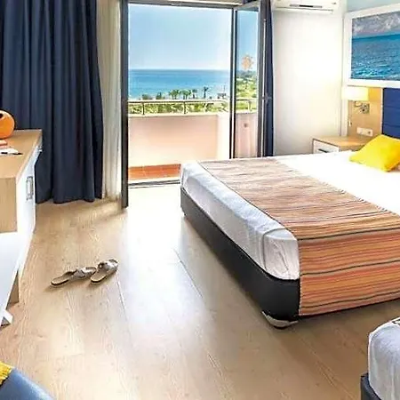 Club Aqua Plaza 4* Odaonu
